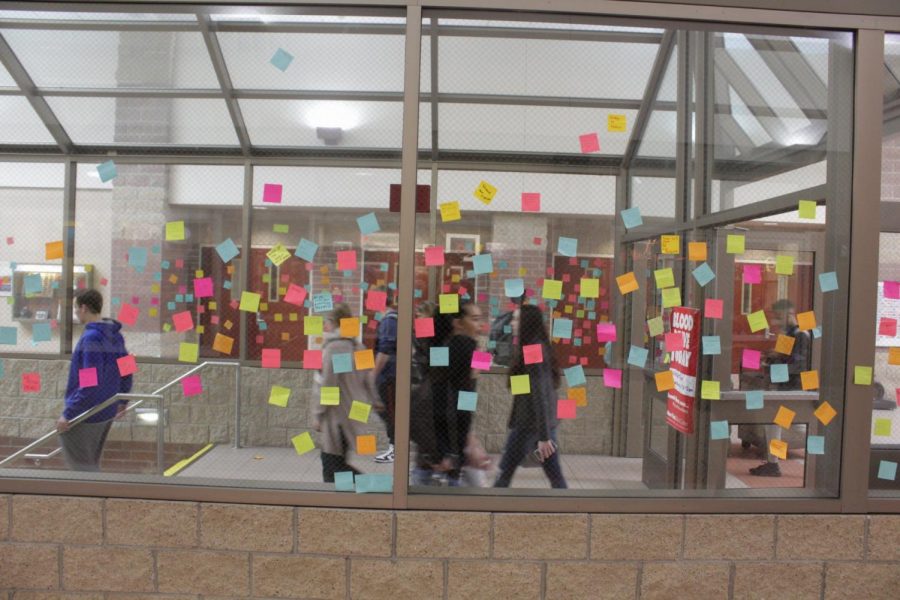 Students Post-It notes in remembrance of the victims  