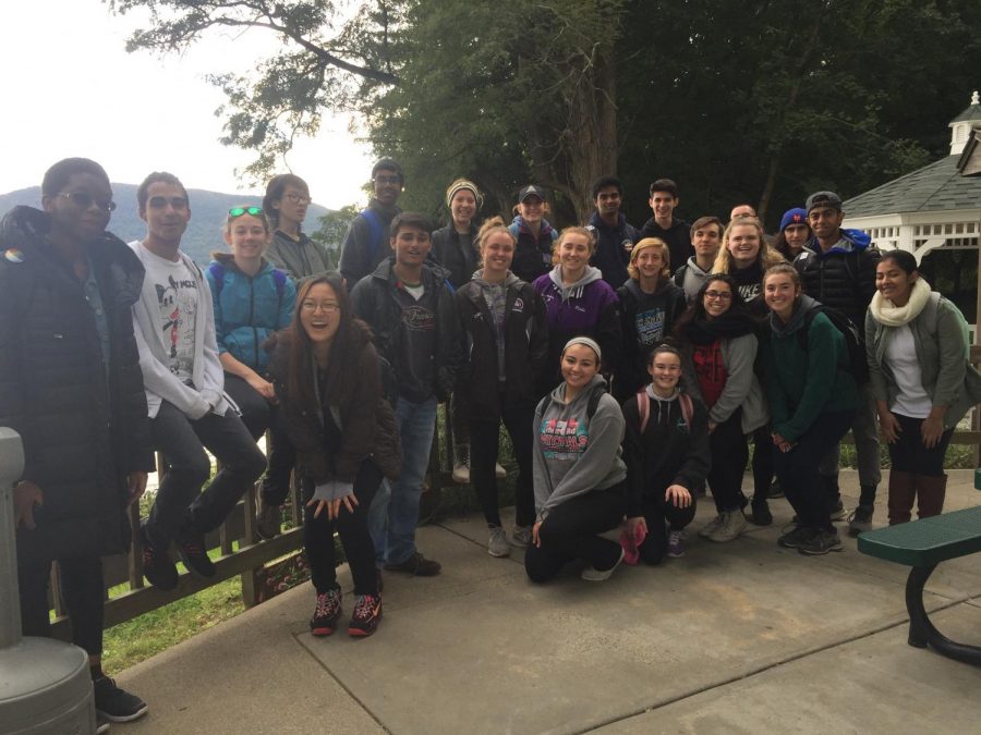 AP Biology and AP Environmental students go on a field trip to Hudson River area