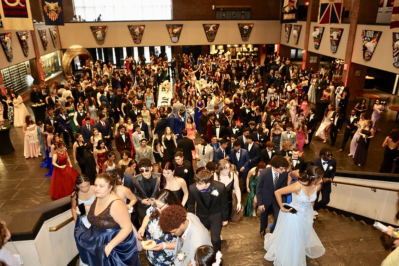 Monroe-Woodbury students enjoy the 2023 prom at West Point.